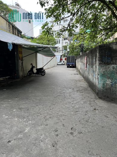 CẦN BÁN GẤP NHÀ TAI LONG BIÊN, Ô TÔ VÀO NHÀ, NHÀ CŨ 1 TẦNG