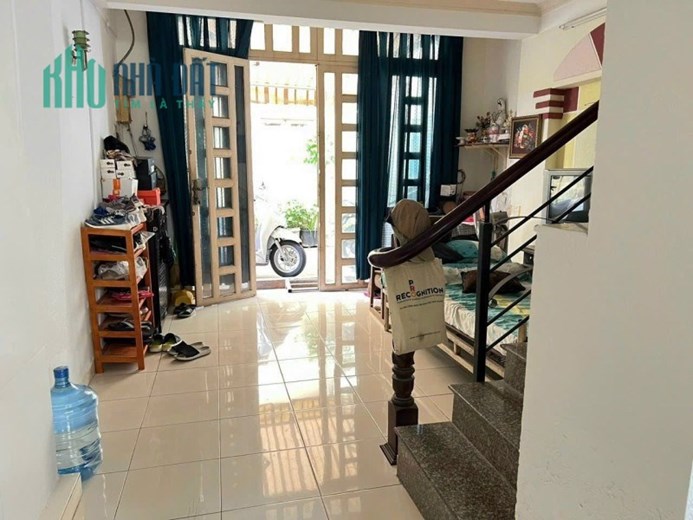 Chủ ngộp giảm 1.4 tỷ bán gấp nhà 4 tầng khu Phan Xích Long 36m2 chỉ 4 tỷ