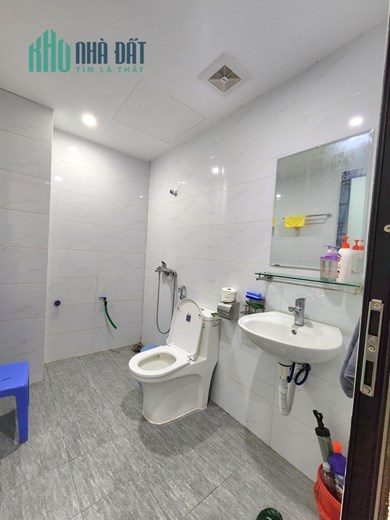 BÁN NHÀ RIÊNG NGÕ 67, PHỐ THÁI THỊNH DT 50M2 x 5 T, NGÕ THÔNG TO RỘNG, Ô TÔ 50M, CHỈ 5.9 TỶ