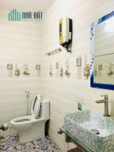 Cần tiền bán gấp nhà HXH Thống Nhất, 4x13m, 2 tầng BTCT chỉ 3.95 tỷ TL