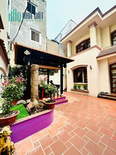 BÁN BIỆT THỰ 300 M2 ĐƯỜNG ĐỔ TẤN PHONG. CỰC HIẾM PHÚ NHUẬN - MỘT ĐỜI CHỦ 50 NĂM.