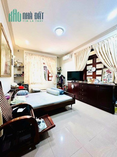 BÁN BIỆT THỰ 300 M2 ĐƯỜNG ĐỔ TẤN PHONG. CỰC HIẾM PHÚ NHUẬN - MỘT ĐỜI CHỦ 50 NĂM.