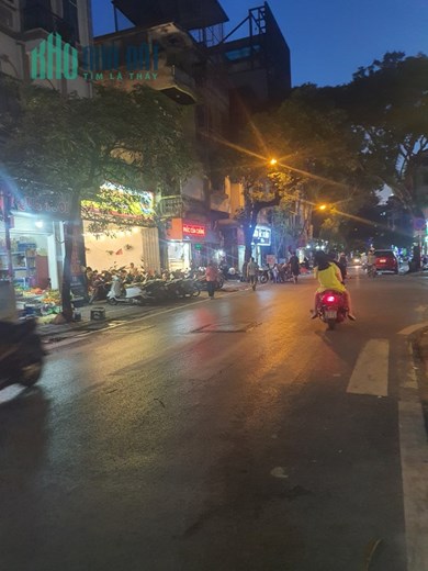 TRUNG TÂM ĐỐNG ĐA, GIÁP LĂNG BÁC, QUỐC TỬ GIÁM, 150M, 4T, MT 7M, Ô TÔ TRÁNH, KINH DOANH, 0937651883.