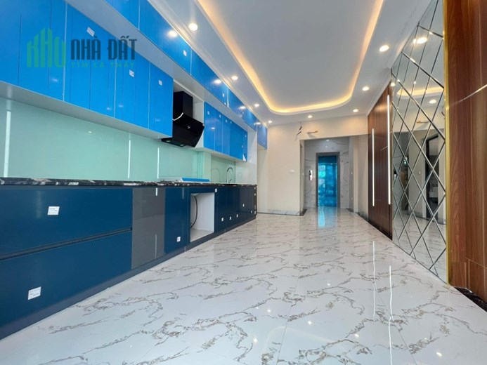 Chính chủ bán nhà Lê Trọng Tấn 46m 7 tầng thang máy phân lô ô tô quân đội tuyệt đẹp