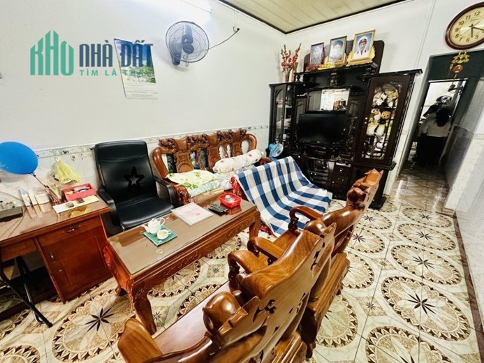 Bán nhà vị trí đẹp-DT khủng 77m2- 2 tầng kiên cố- Phước Long B-Tp Thủ Đức