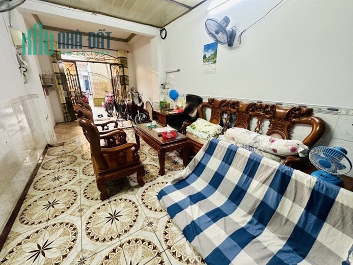 Bán nhà vị trí đẹp-DT khủng 77m2- 2 tầng kiên cố- Phước Long B-Tp Thủ Đức