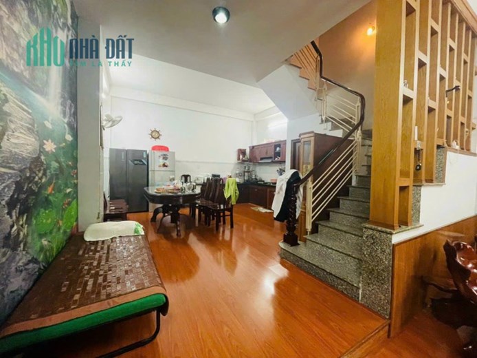 Giá Sập Sàn, Chỉ 5 Tỷ Nhỉnh, Diện Tích Gần 70m2 ✨3 Tầng, Hẻm 8M, Trần Bá Giao Gò Vấp