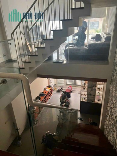 Bán nhà mặt tiền Nguyễn Trọng Tuyển, 3.9M*14.5M, Nhà 4 Tầng 4PN, giá 12.5 tỷ