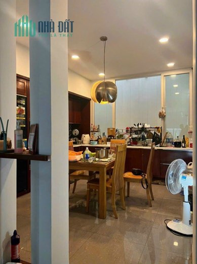 Bán nhà mặt tiền Nguyễn Trọng Tuyển, 3.9M*14.5M, Nhà 4 Tầng 4PN, giá 12.5 tỷ