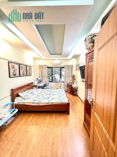 Bán nhà Hào Nam 46m2 x 4 tầng, 2 thoáng, 3 gác quay đầu, chỉ 5.2 tỷ