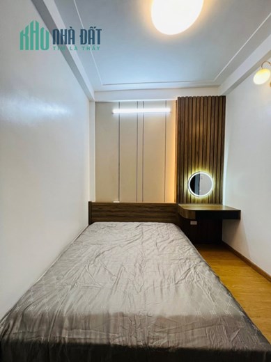 Bán nhà phân lô lô góc Chùa Bộc 42m2 4 tầng, 2 thoáng, nhà đẹp ở ngay, 6 tỷ