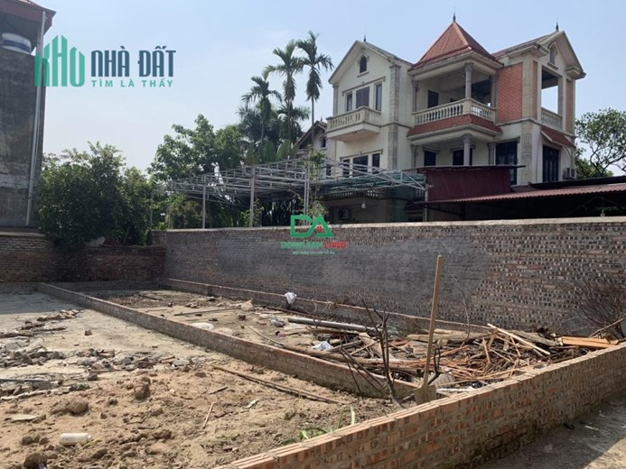 Bán 63m  đất xóm Thượng xã Uy Nỗ ngay trung tâm huyện Đông Anh giá rẻ