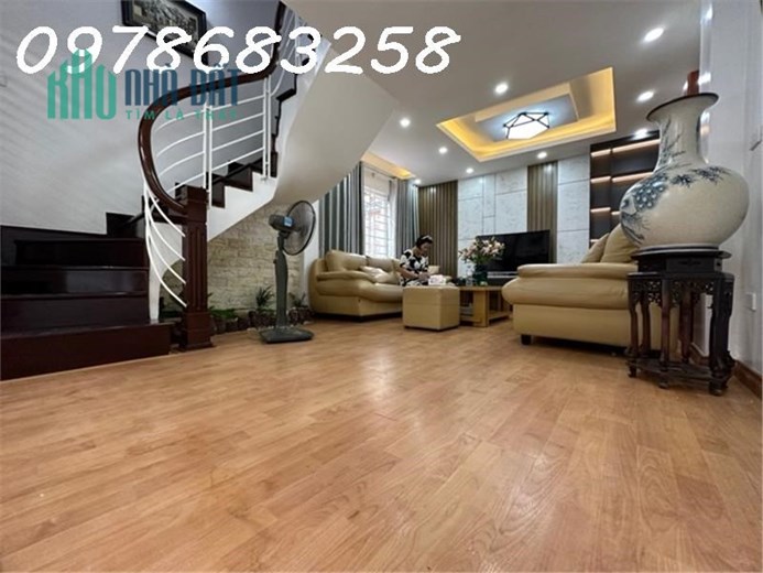 BÁN GẤP NHÀ GỐC ĐỀ - DT 50m2 - 5 TẦNG - MẶT TIỀN  4m