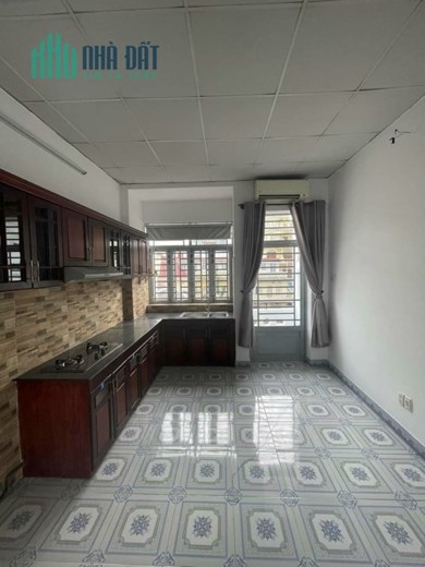 BÁN MẶT TIỀN KINH DOANH -ĐƯƠNG NƠ TRANG LONG -BT .44M2 - 3 TẦNG - GIÁ TỐT- HOÀN CÔNG ĐẦY ĐỦ -KHU