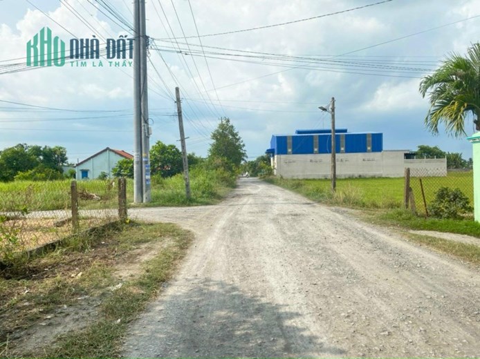 ĐẤT MẶT TIỀN - VỊ TRÍ ĐẸP Tại Ấp Bình Lợi, Xã Hòa Khánh Đông, Huyện Đức Hòa - Long An