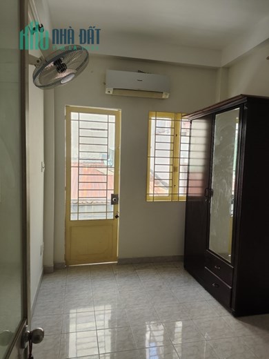 Cần Cho Thuê Căn Nhà Đẹp Tại Đường Phan Văn Trị - Quận 5