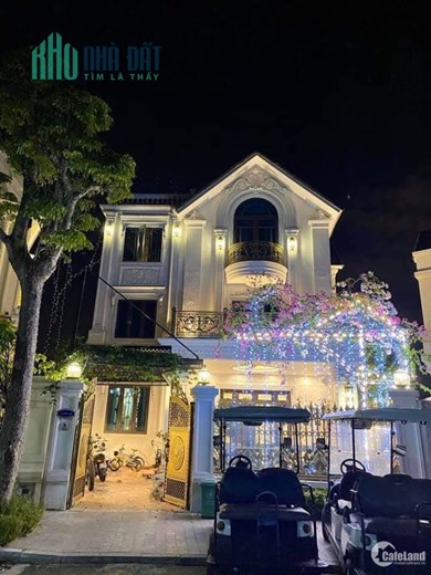 CẦN BÁN BIỆT THỰ PHÂN KHU VIP NHẤT VƯỜN ĐÀO 210M2, 4T, MT13.5M, TẦNG HẦM, 85 TỶ