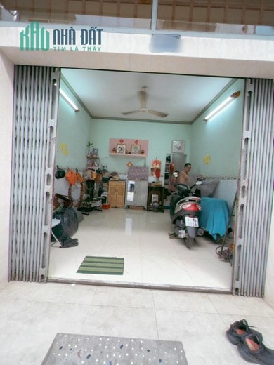 NGỘP BANK BÁN GẤP NHÀ TÂN BÌNH - 30M2  - 2 TẦNG - CHỈ NHỈNH 3 TỶ