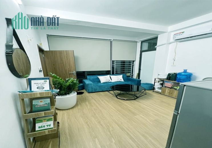 ĐỘI CẤN 5 TẦNG Ơ NGAY - NỞ HẬU GẦN PHỐ - TIỆN ÍCH NGẬP TRÀN