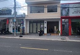 Cho thuê nhà mt đường lớn sát ngã tư đường phạm Hùng và Điện Biên phủ