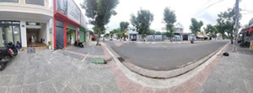 Cho thuê nhà mt đường lớn sát ngã tư đường phạm Hùng và Điện Biên phủ
