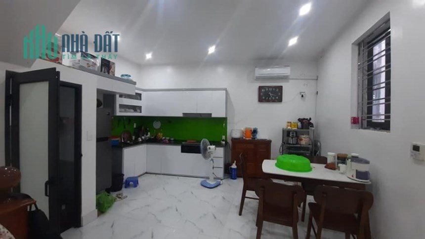 Bán nhà mặt đường Hoàng Ngọc Phách 4 tầng giá nhỏ nhất thị trường chỉ 5.7 tỉ