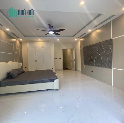 110m Mặt Tiền 10m Chung Cư Mini Trung Tâm Quận Đống Đa. Dòng Tiền 1.5 Tỷ 1 Năm. Chủ Thiện Chí Bán.