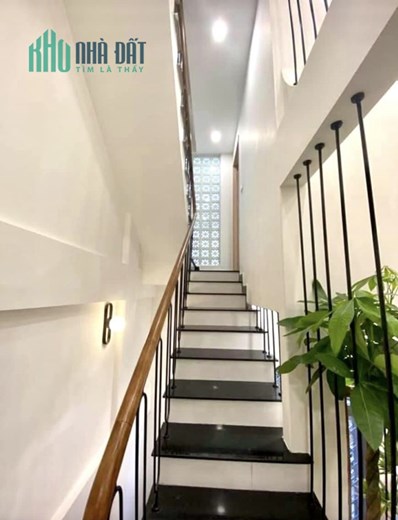 Bán nhà 44m2 phố Nghi Tàm, Tây Hồ Gara Ô tô thông Thang máy XỊN Mặt tiền 6m Giá 7.5 Tỷ