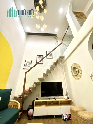 Bán nhà 45m2 phố Nghi Tàm, Tây Hồ Gara Ô tô 7 chỗ Thang máy Nhập Mặt tiền rộng Giá 7.6 Tỷ