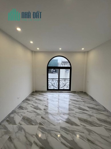 Bán nhà 44m2 phố Nghi Tàm, Tây Hồ Gara Ô tô 7 chỗ Mặt tiền khủng Kinh doanh siêu đỉnh Giá 7.5 Tỷ