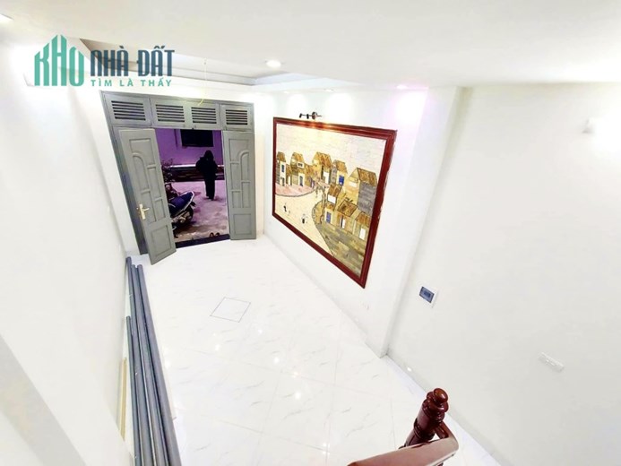 Bán nhà Minh Khai, Hai Bà Trưng 46m, 4T, lô góc 3 thoáng, gần phố, ở ngay, 4.6 tỷ