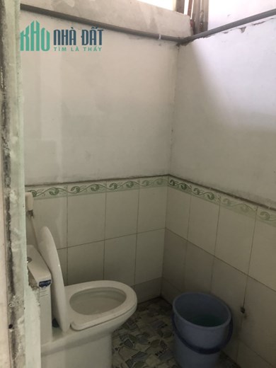 xưởng 200m2 mặt tiền QL1A xe Cont 24h, hẻm phía sau xe 8T