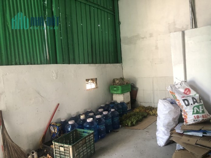 xưởng 200m2 mặt tiền QL1A xe Cont 24h, hẻm phía sau xe 8T