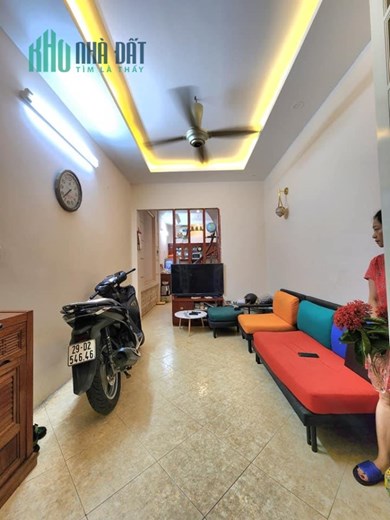 Bán nhà Trần Đại Nghĩa, Tạ Quang Bửu 40m, 4T, nhà đẹp ngõ thông, 30m ra phố.