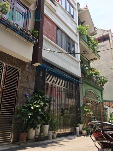 Bán nhà Vũ Xuân Thiều,Long Biên  52 m2 ,4 tầng ,Mt 4.6m ,ngõ oto tránh giá nhỉnh 6 tỷ