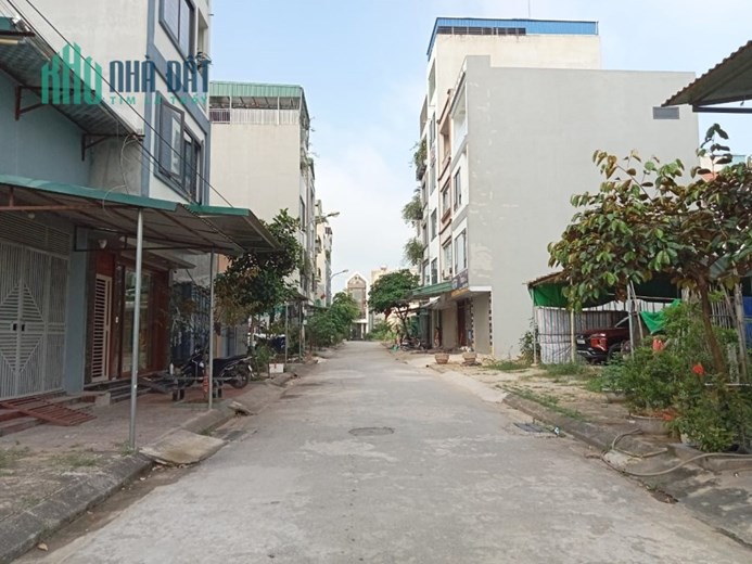 Phân lô- vỉa hè nhìn ra vành đai 4- dịch vụ Yên Nghĩa khu B- 4,5 tỷ