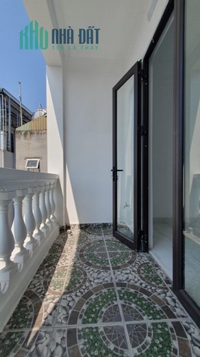 NHÀ MỚI XÂY PHỐ NGỌC TRÌ Ô TÔ ĐỖ CỬA LÔ GÓC 35M2 X 5 TẦNG GIÁ 3.6 TỶ