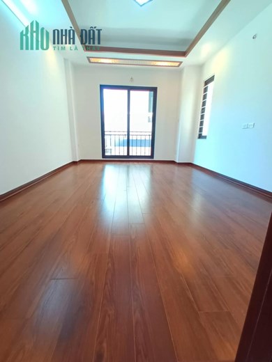 HOT CHỦ NHÀ XÂY TÂM HUYẾT – NHÀ MỚI PHỐ THẠCH BÀN – 36M2 X 5 TẦNG – GIÁ 2.93 TỶ