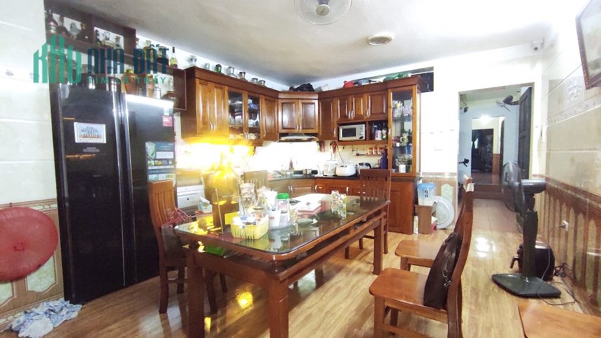 Bán nhà mặt đường Ngô Gia Tự, 380m, MT 11m, kinh doanh, 2 mặt, 39 tỷ