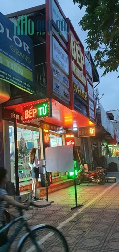 Bán nhà mặt đường Ngô Gia Tự, 380m, MT 11m, kinh doanh, 2 mặt, 39 tỷ