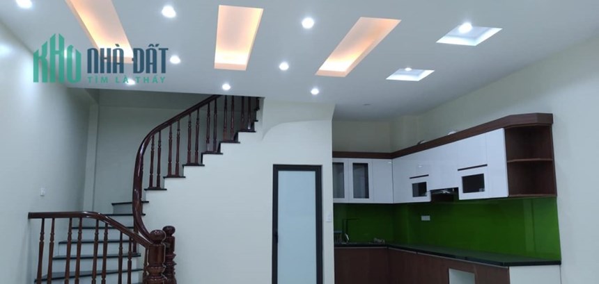 Bán nhà 46m2 phố Nghi Tàm, Tây Hồ Gara 2 Ô tô Mặt tiền rộng Kinh doanh bất chấp Giá 7.4 Tỷ