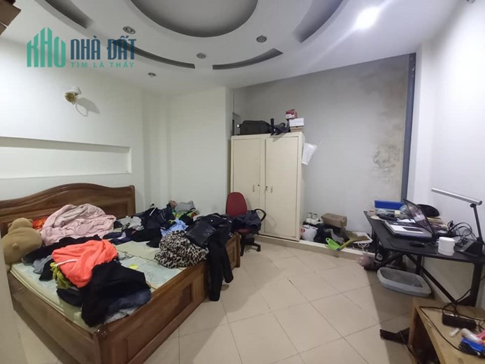 Bán nhà 46m2 phố Nghi Tàm, Tây Hồ Gara Ô tô Mặt tiền rộng Kinh doanh Sầm uất Giá 7.5 Tỷ