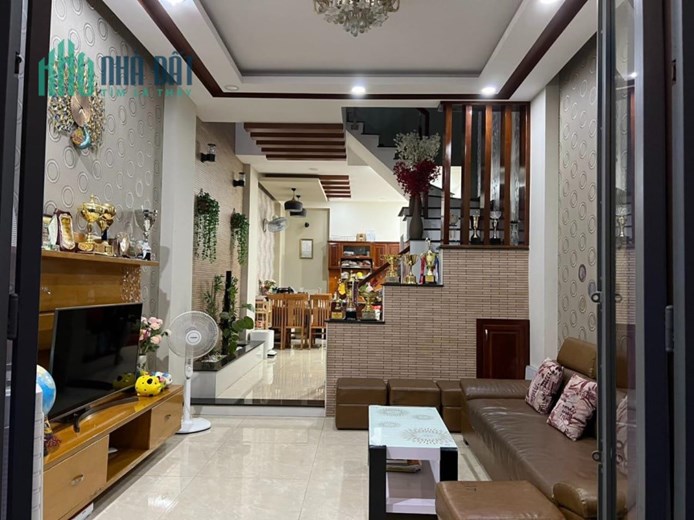 Cực HIếm Một Căn Duy Nhất Nhà Riêng, HXH gần kề GiGaMall Phạm Văn Đồng, 72M2, 4 Tầng, Chỉ 5,5 Tỷ,