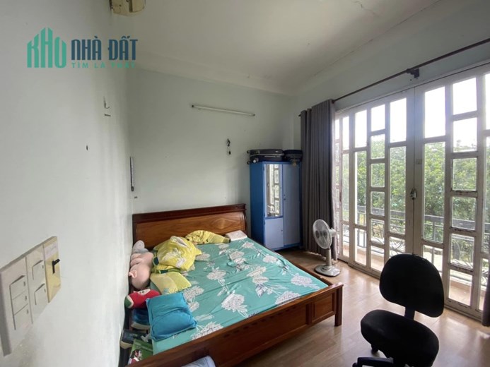 Ngân hàng Phát Mãi Nhà Riêng Ngay Chợ Thủ Đức, Đường Hồ Văn Tư, Ngang 8M, Chỉ Nhỉnh 4 Tỷ, Xách Vali