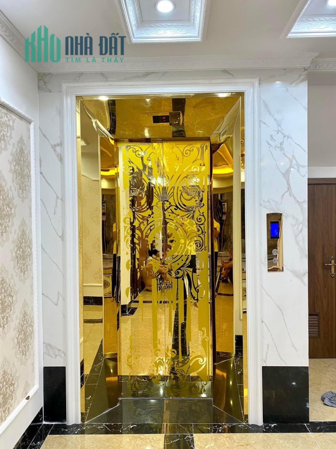 Nguyễn Văn Cừ!85M,MT 6.5M,Siêu phẩm phân lô hàng không,gara 2 ô tô,thang máy.Nhỉnh 15 tỷ