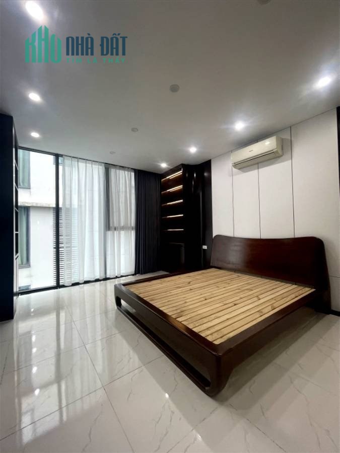 75m 8 Tầng Mặt Tiền 6m Phố Dương Quang Hàm Cầu Giấy. 13 Phòng Khép Kín Cho Thuê Dòng Tiền Ổn Định.