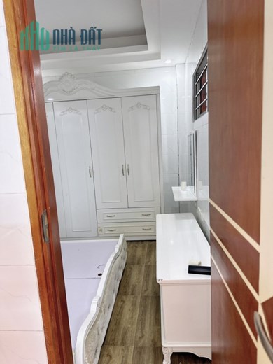 Chính chủ Bán CCMN Hoàng Hoa Thám T2, Dt 52m, giá hơn 1.45 tỷ.