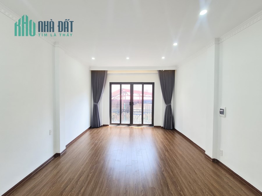 NHÀ GIÁP BÁT  40M2,4T Ở LUÔN , Ô TÔ. 3 TỶ 6