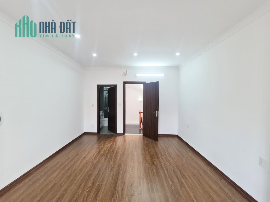 NHÀ GIÁP BÁT  40M2,4T Ở LUÔN , Ô TÔ. 3 TỶ 6