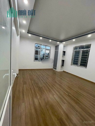 Cho Thuê Nhà 3 Tầng Mặt đường Đằng Hải Hải An  45 M 9 tr